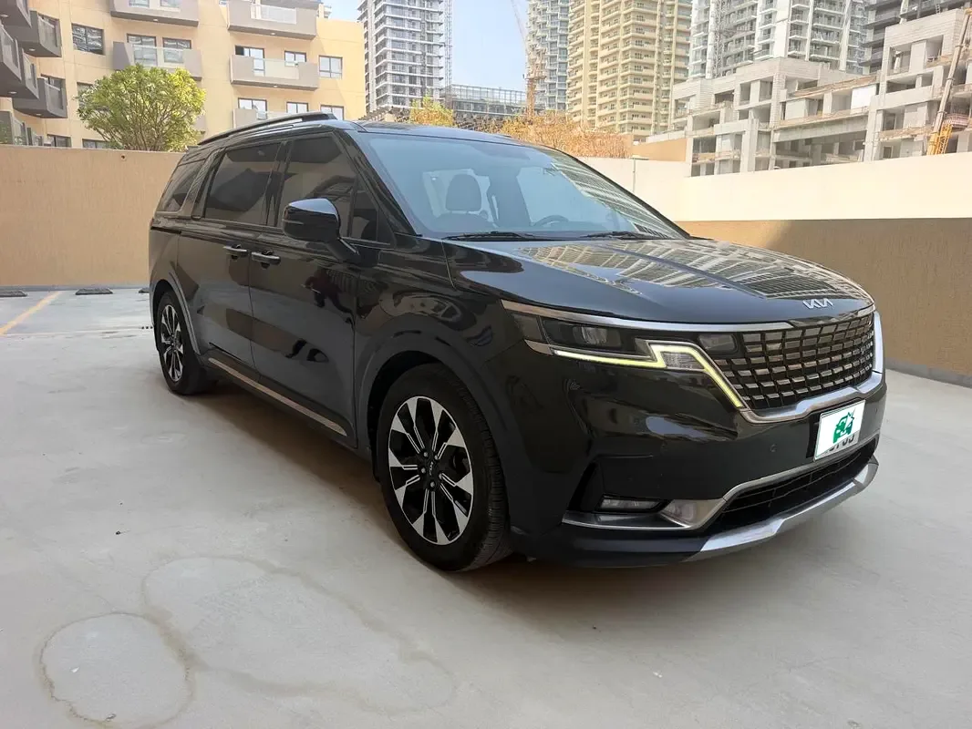 Kia Carnival 3.5 AT (249 حصان) - 4