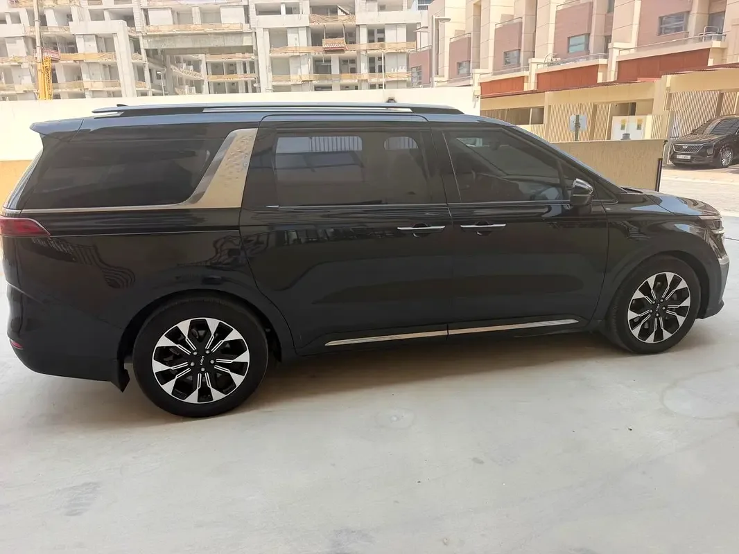 Kia Carnival 3.5 AT (249 حصان) - 3