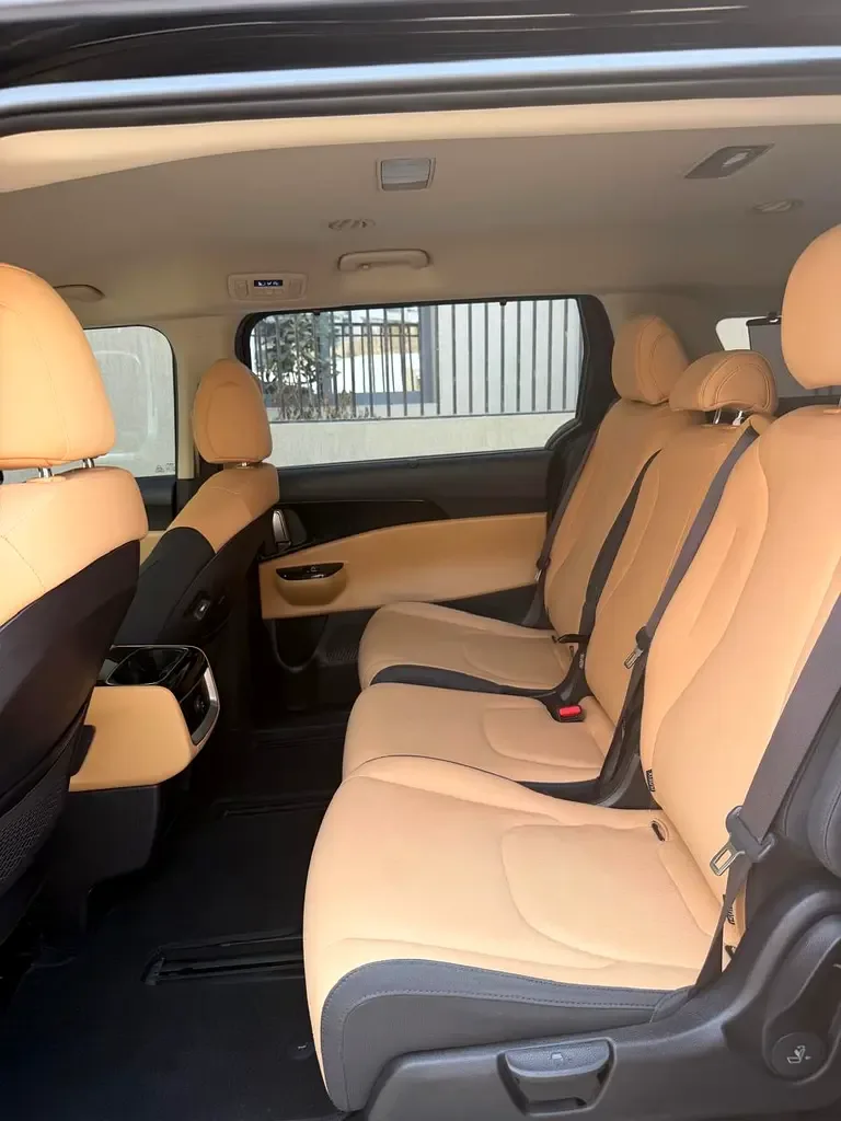 Kia Carnival 3.5 AT (249 حصان) - 8