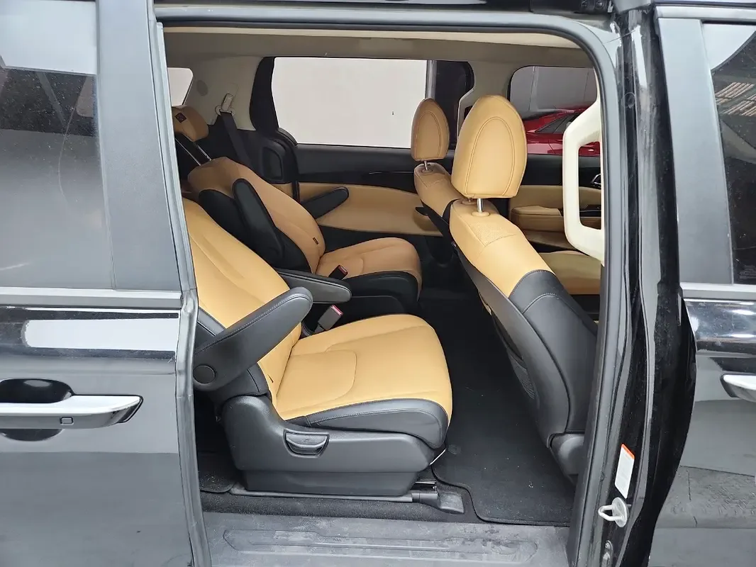 Kia Carnival 3.5 AT (249 حصان) - 12