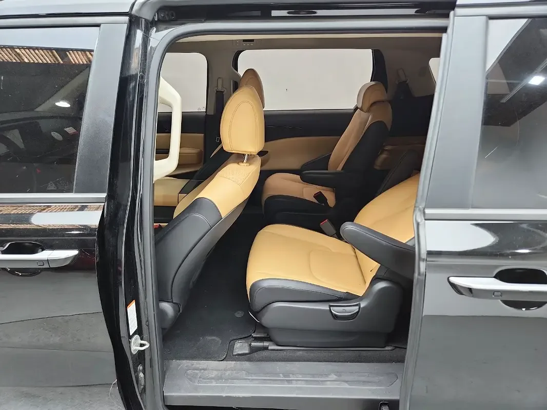 Kia Carnival 3.5 AT (249 حصان) - 16