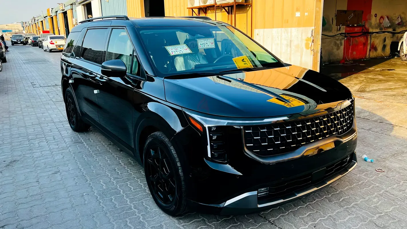 Kia Carnival 3.5 AT (294 hp)