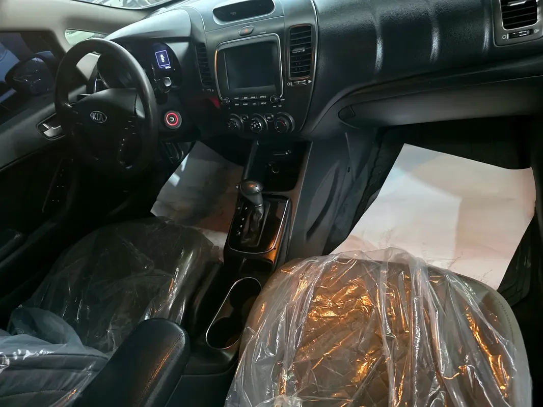 Kia Forte 1.6 AMT (201 hp) - 12
