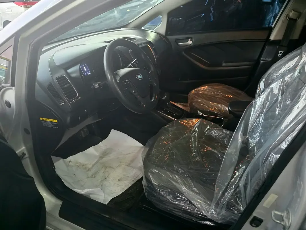 Kia Forte 1.6 AMT (201 hp) - 15
