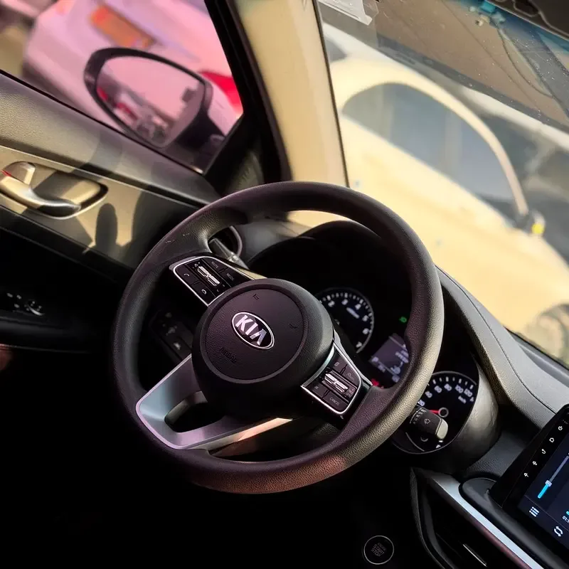 Kia K3 1.5 CVT (116 hp) - 17