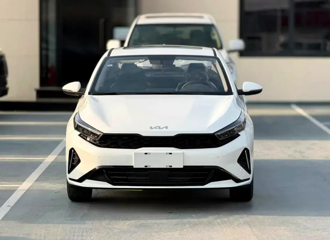 Kia K3 1.5 CVT (116 حصان) - 2