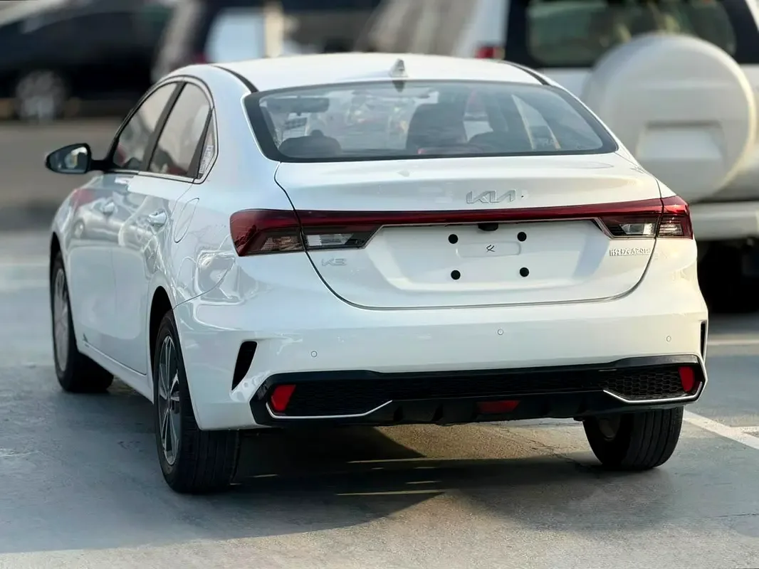 Kia K3 1.5 CVT (116 حصان) - 4
