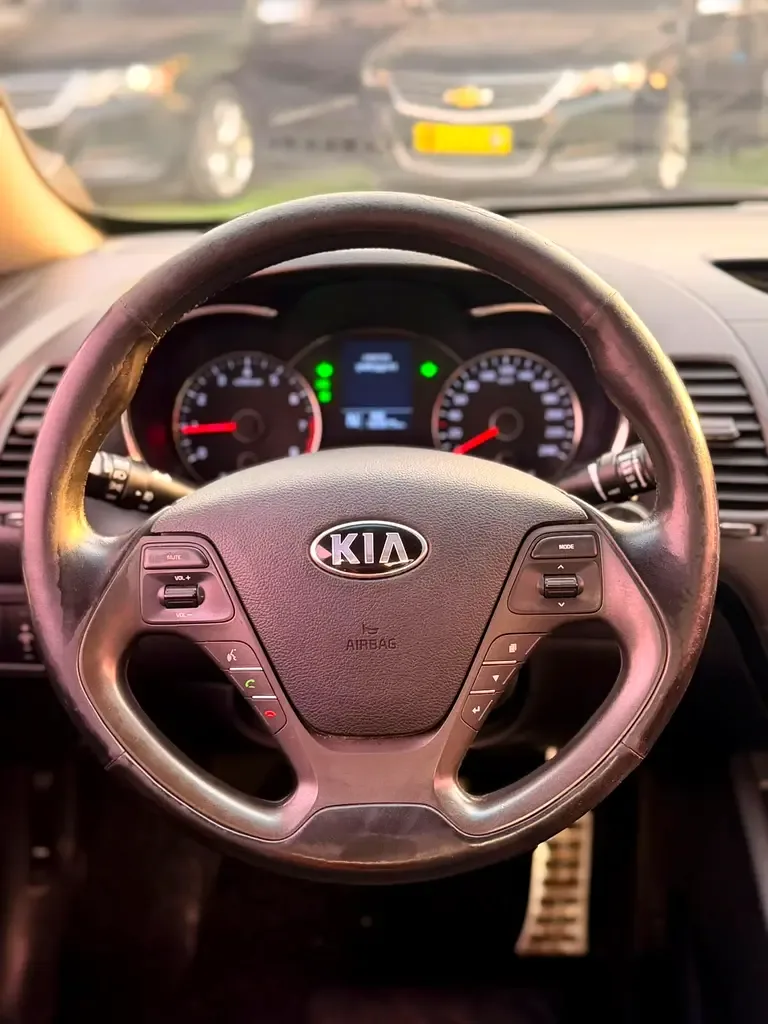 Kia K3 1.6 AT (140 hp) - 8
