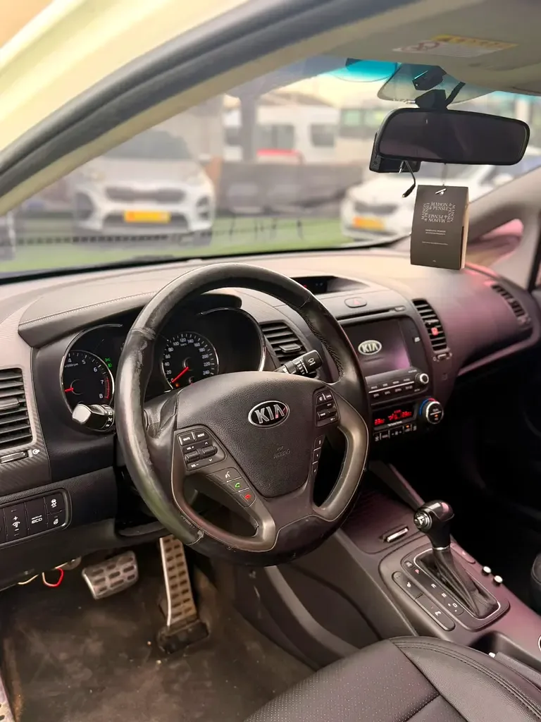 Kia K3 1.6 AT (140 حصان) - 17