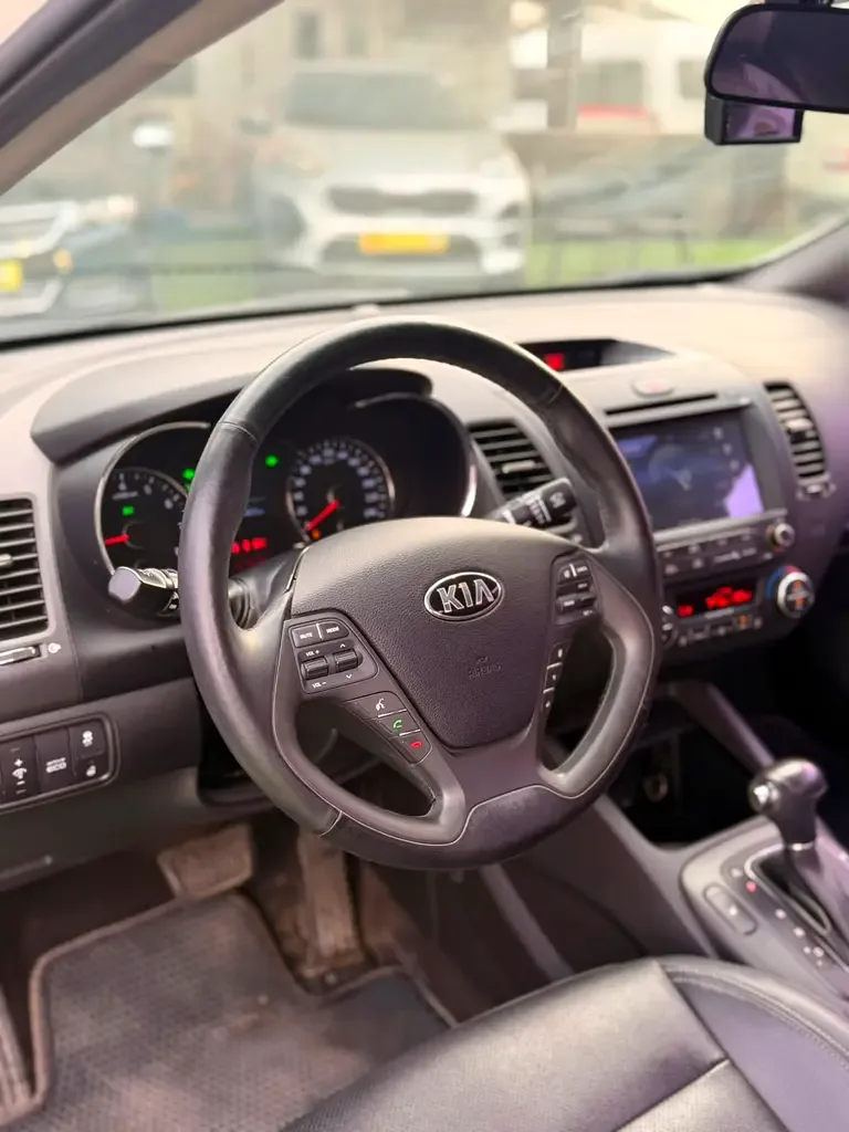 Kia K3 1.6 AT (140 hp) - 7