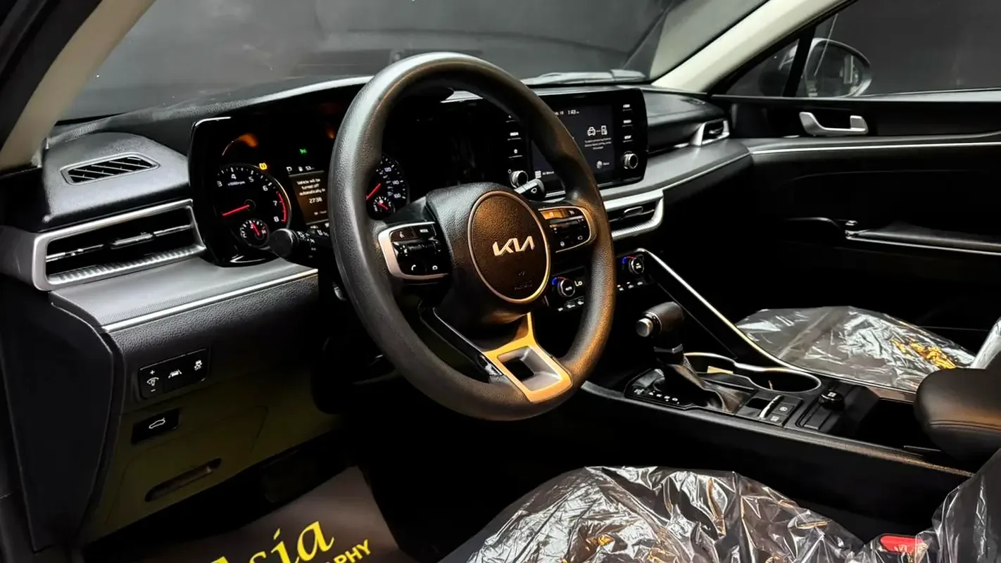Kia K5 1.5 AMT (170 hp) - 3