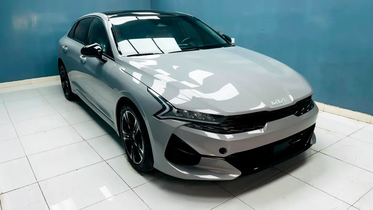 Kia K5 2.0 AT (240 hp)