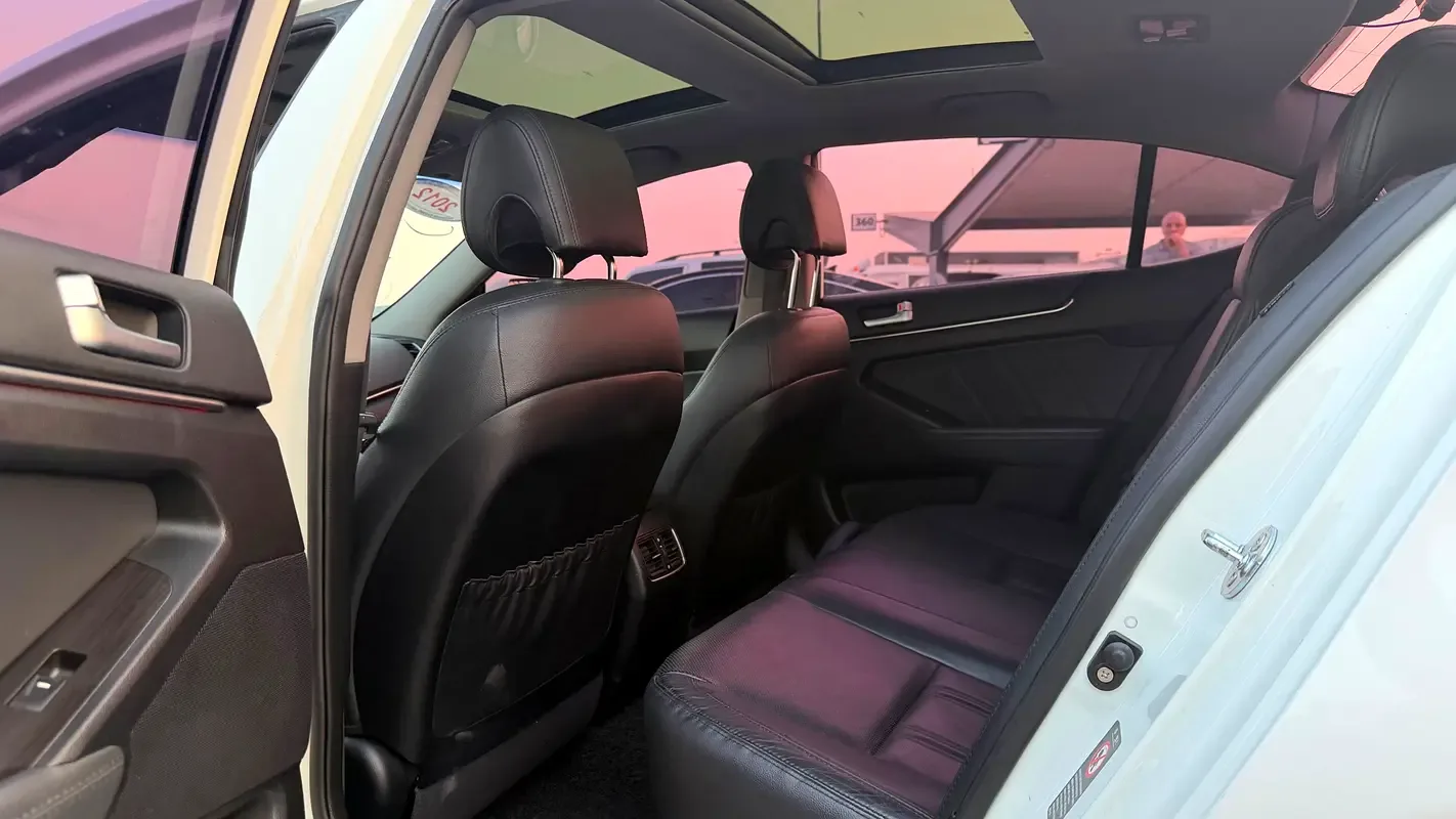 Kia K7 2.4 AT (201 حصان) - 11