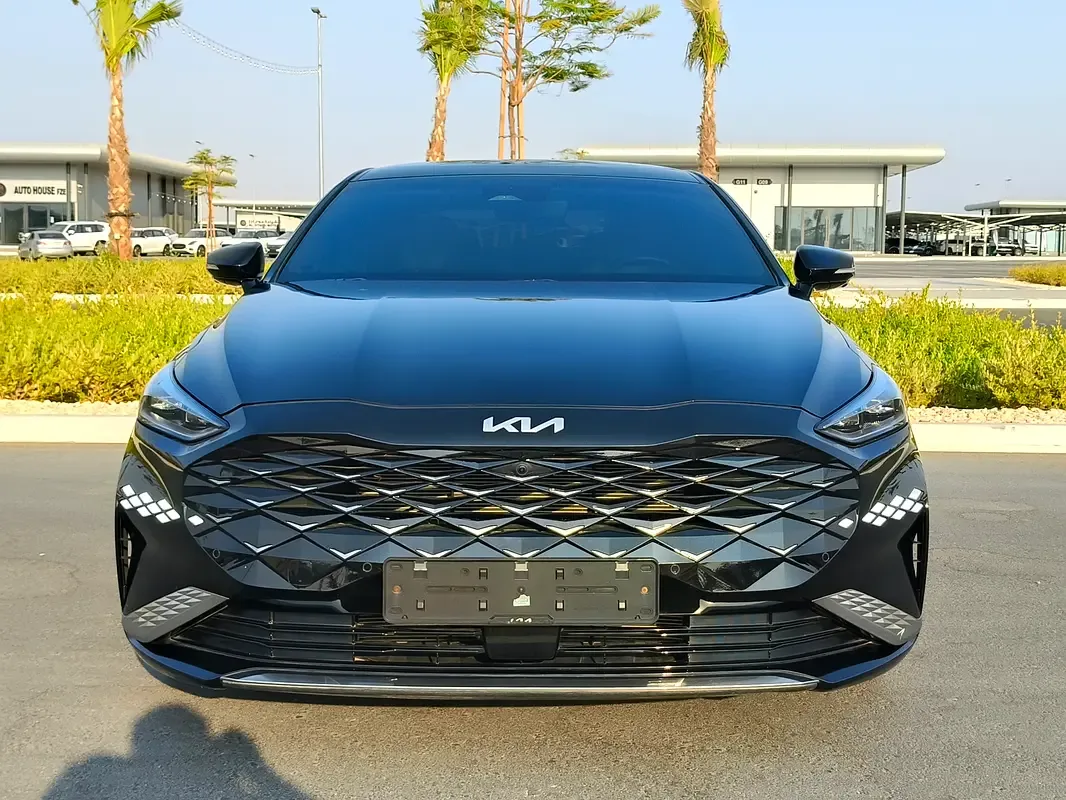 Kia K8 2.5 AT (198 hp)