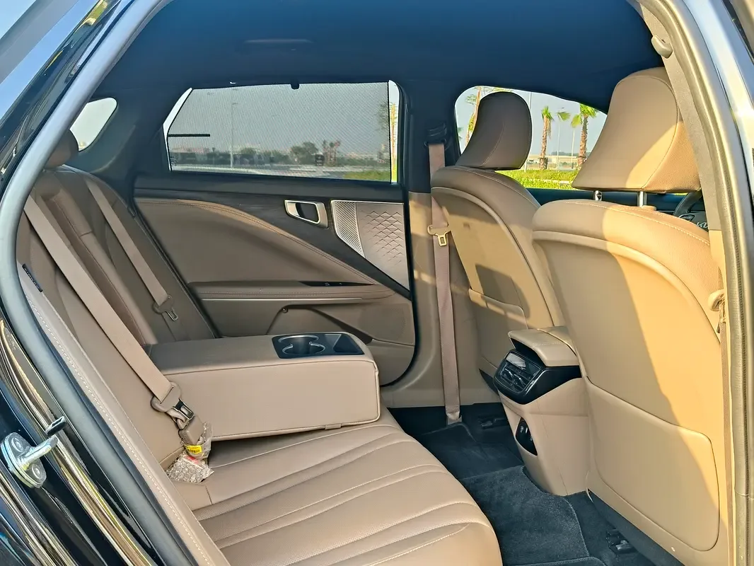 Kia K8 2.5 AT (198 hp) - 6