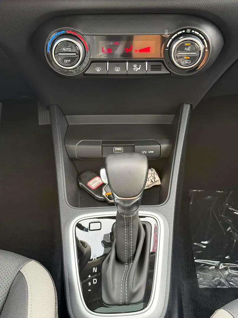Kia KX1 1.4 CVT (100 hp) - 9
