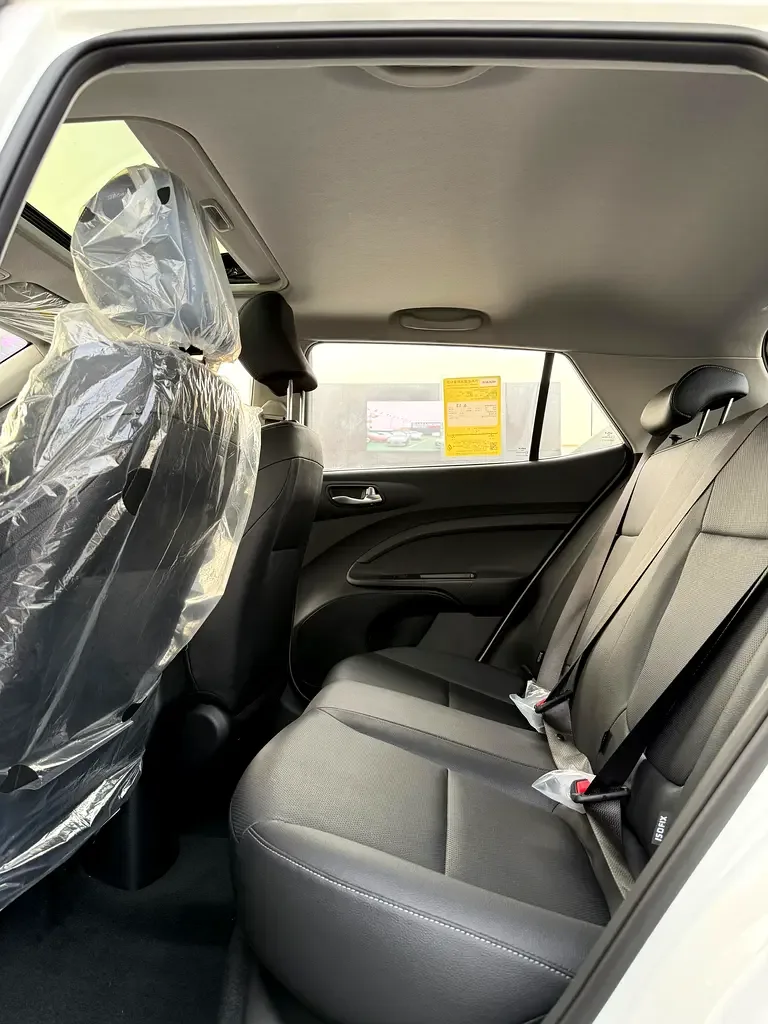 Kia KX1 1.4 CVT (100 hp) - 12