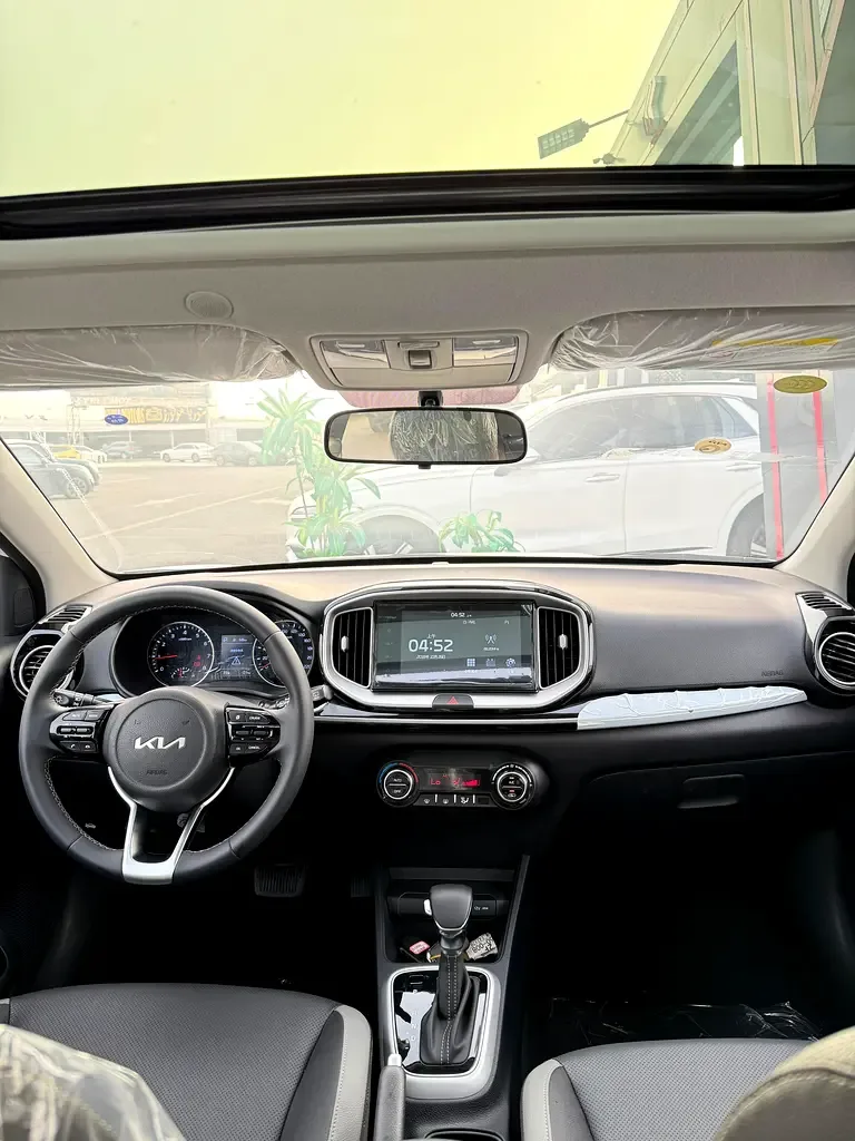 Kia KX1 1.4 CVT (100 hp) - 14