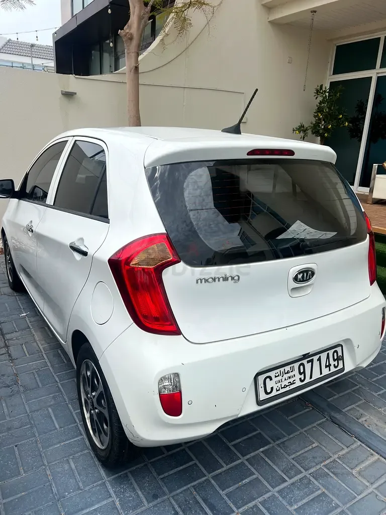 Kia Morning 1.0 AT (82 hp)