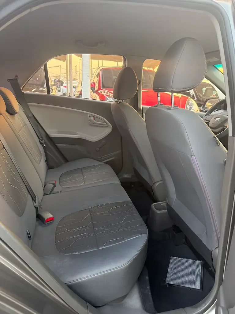 Kia Morning 1.0 AT (82 hp) - 11