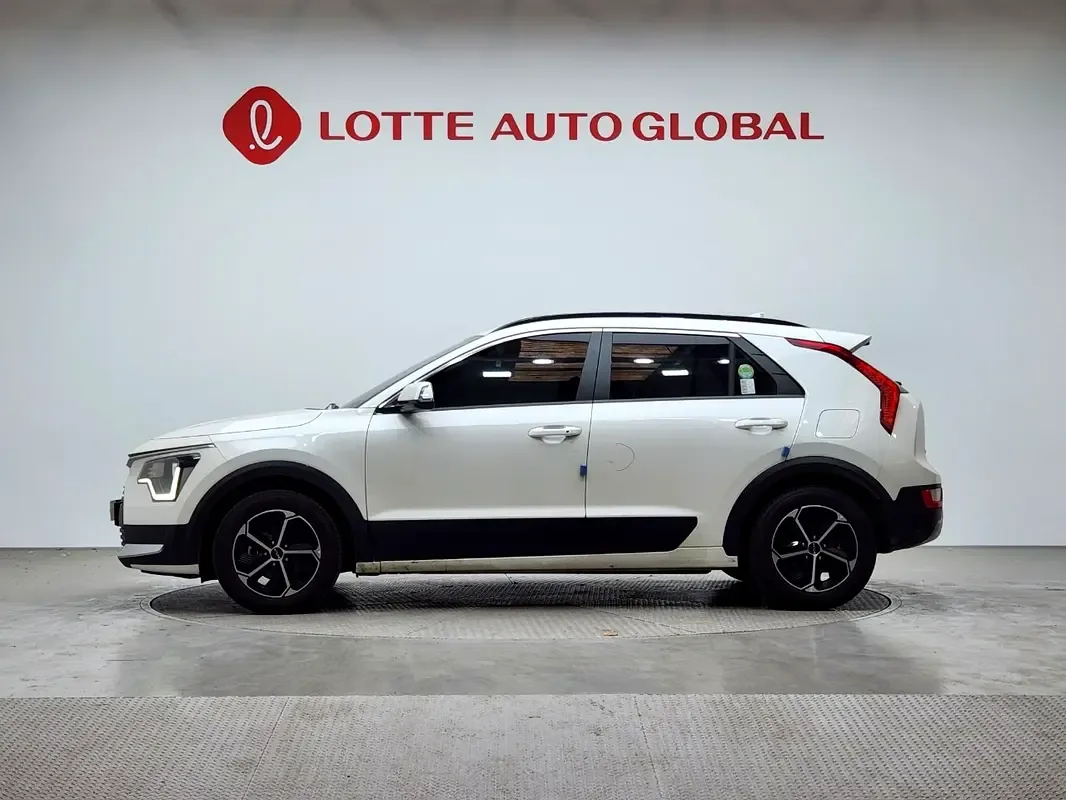 Kia Niro 1.6 AMT (141 hp)