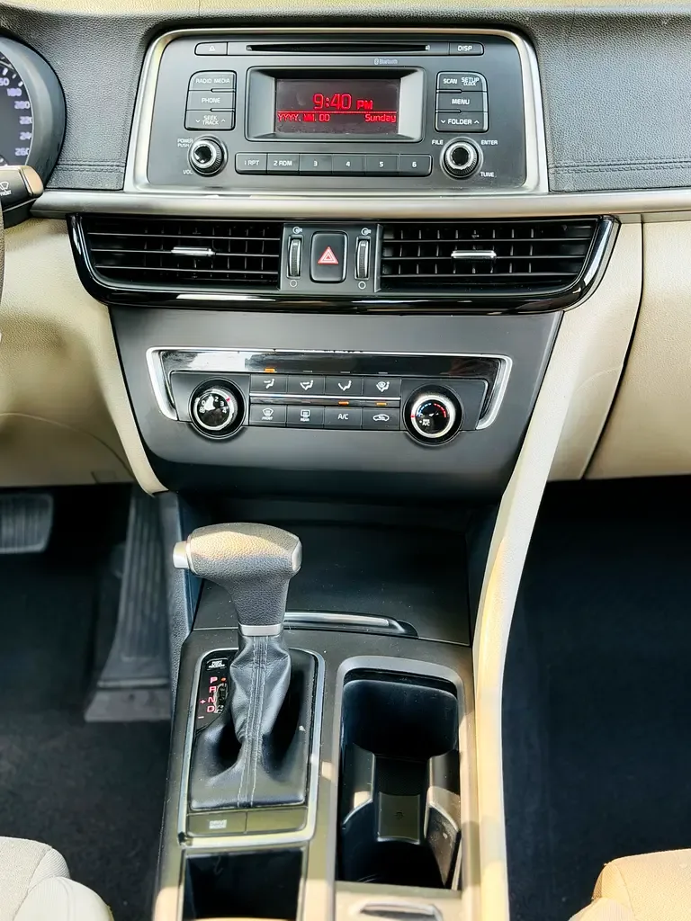 Kia Optima 2.0 AT (150 حصان) - 15