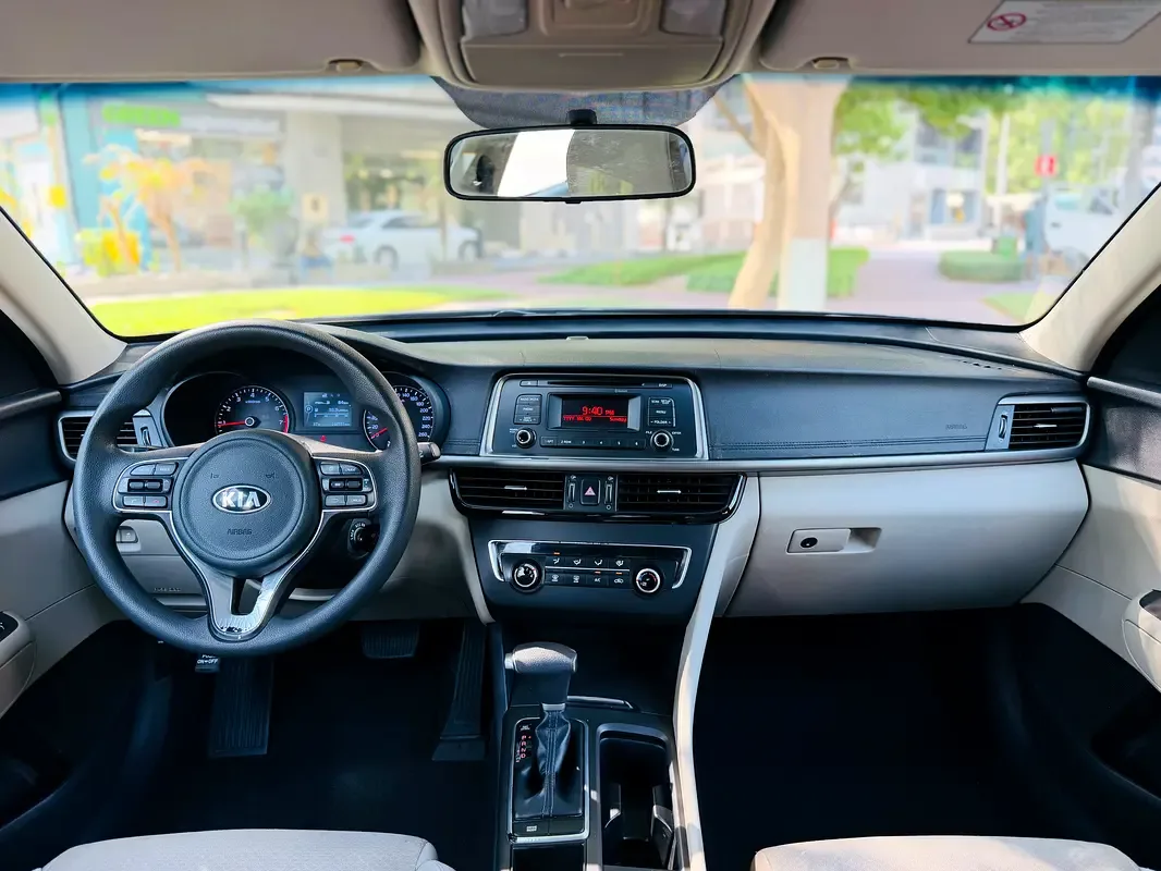 Kia Optima 2.0 AT (150 حصان) - 16