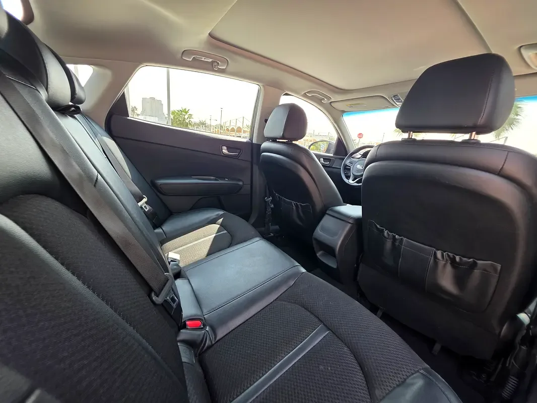 Kia Optima 2.0 AT (150 حصان) - 8