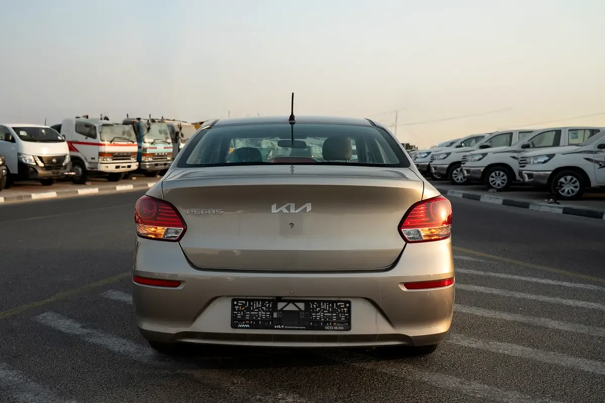 Kia Pegas 1.4 AT (95 حصان) - 6