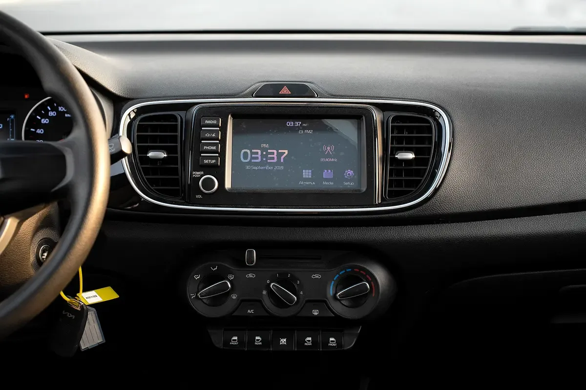 Kia Pegas 1.4 AT (95 حصان) - 10