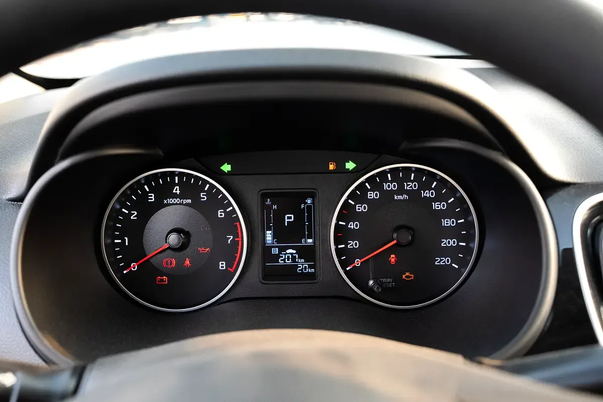 Kia Pegas 1.4 AT (95 حصان) - 13