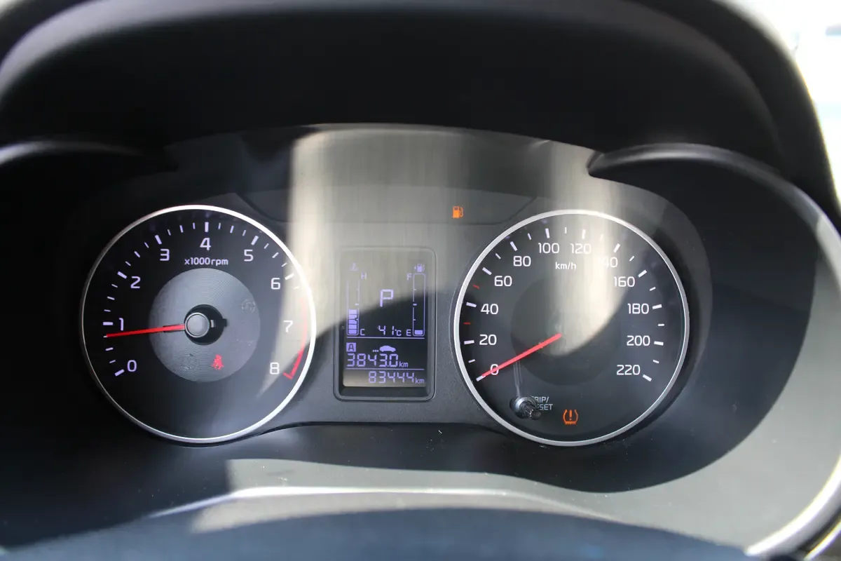 Kia Pegas 1.4 AT (95 hp) - 11