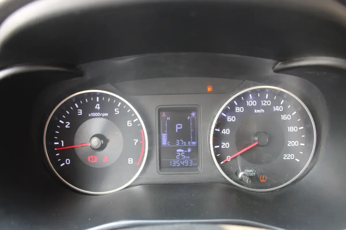 Kia Pegas 1.4 AT (95 hp) - 10