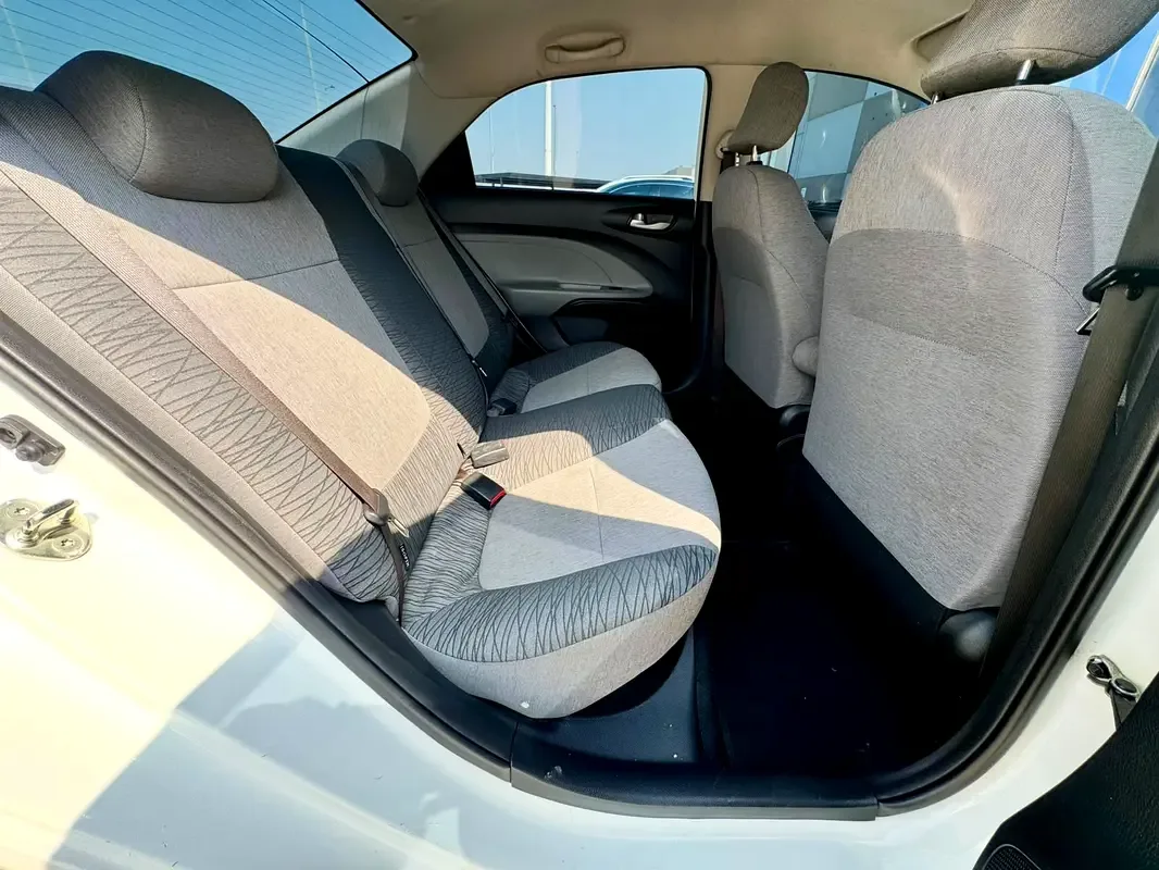 Kia Pegas 1.4 MT (95 حصان) - 12