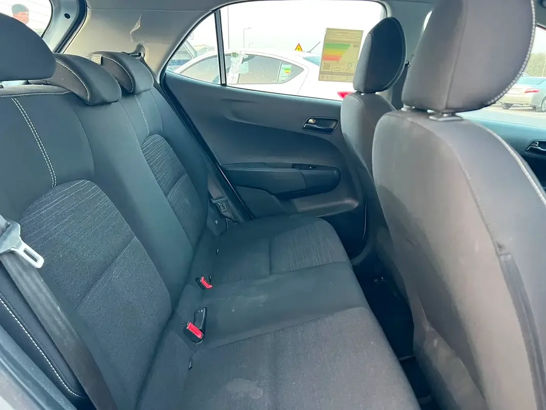 Kia Picanto 1.3 AT (84 حصان) - 11