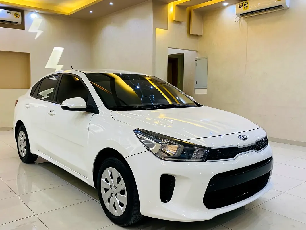 Kia Rio 1.4 AT (100 حصان) - 2