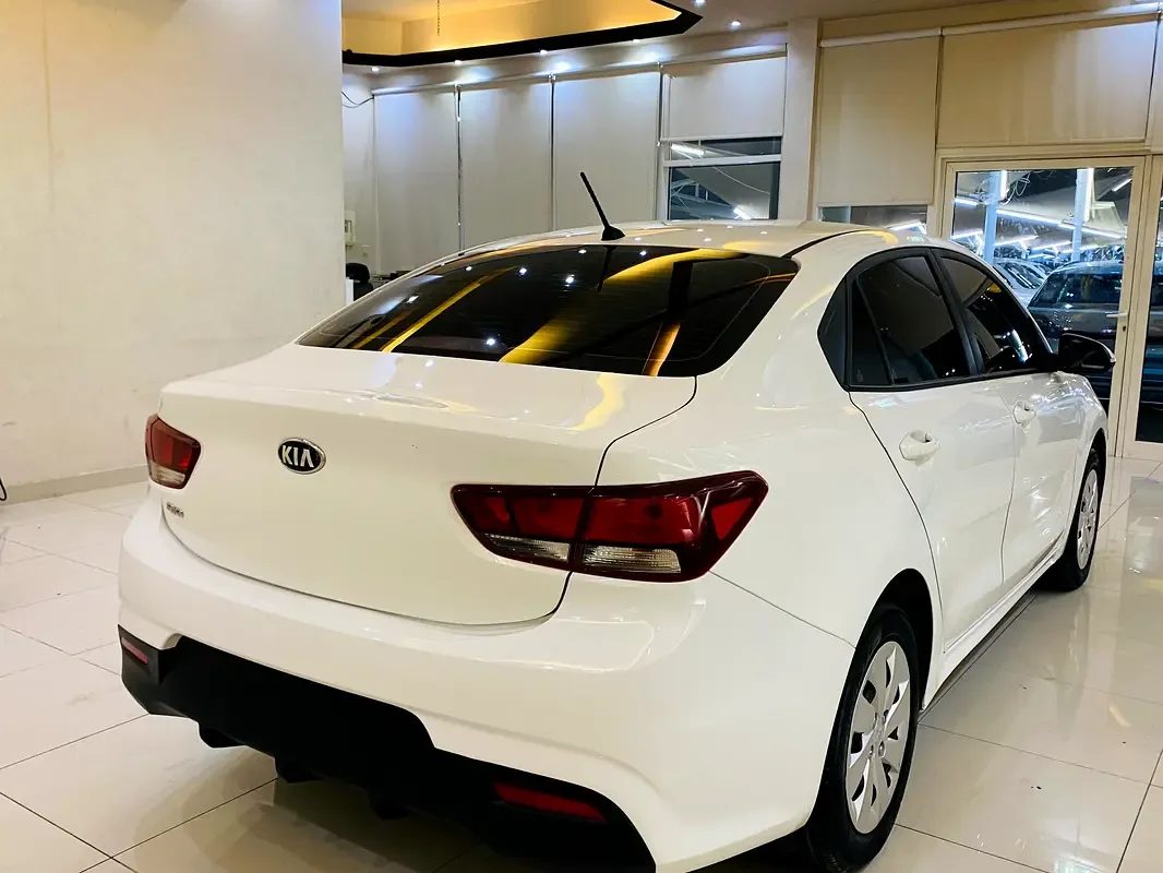 Kia Rio 1.4 AT (100 حصان) - 11