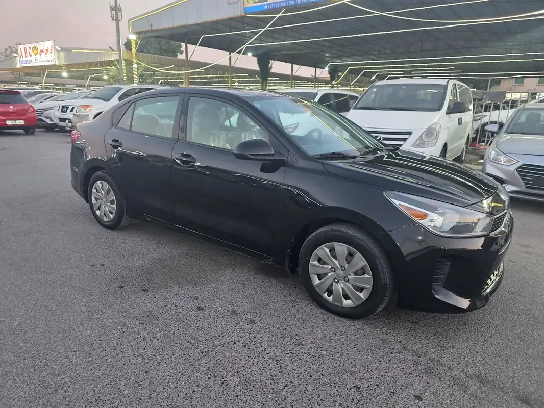 Kia Rio 1.4 AT (100 حصان) - 2