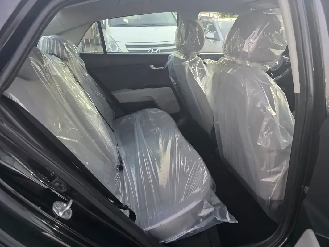 Kia Rio 1.4 AT (100 حصان) - 14