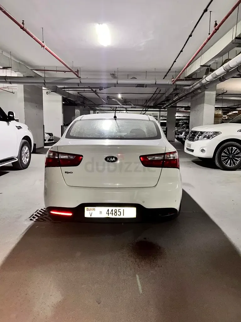 Kia Rio 1.4 AT (107 hp)