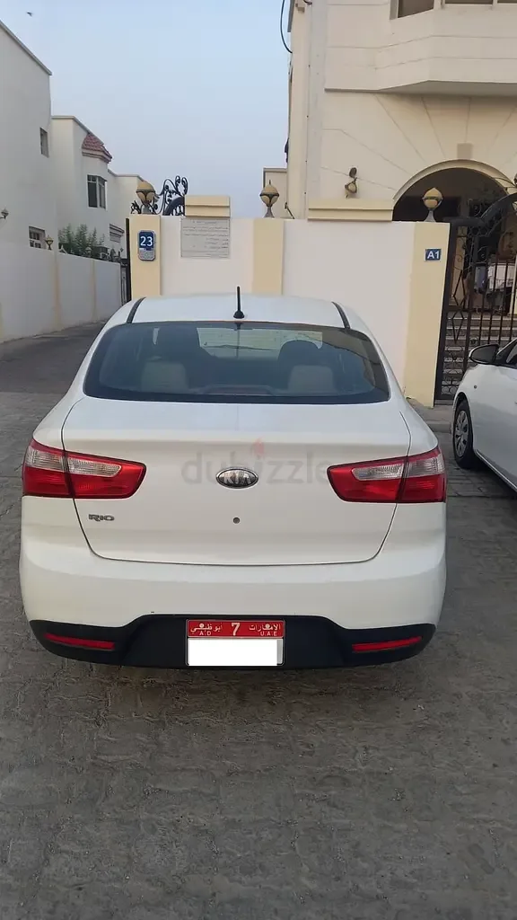 Kia Rio 1.4 AT (107 hp)