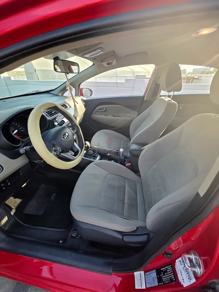 Kia Rio 1.4 AT (107 حصان) - 4