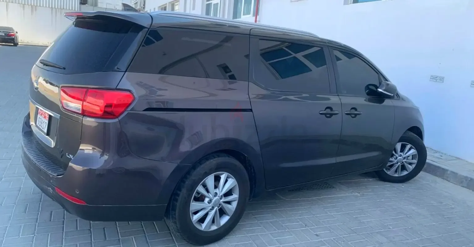 Kia Sedona 3.3 (266 hp) MPI - 4