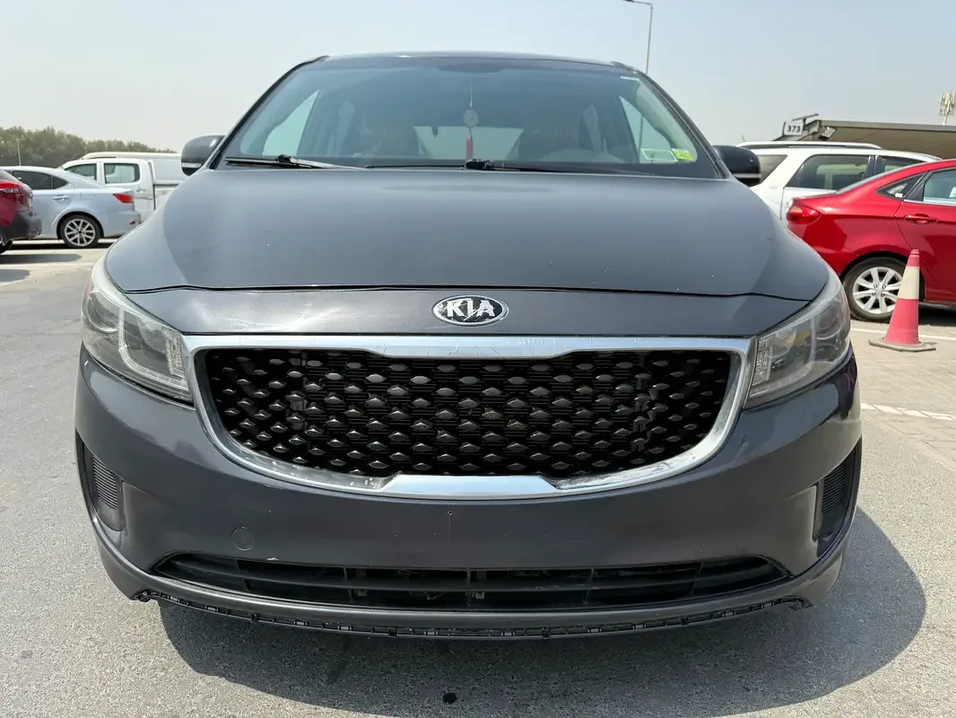 Kia Sedona 3.3 AT (276 hp)