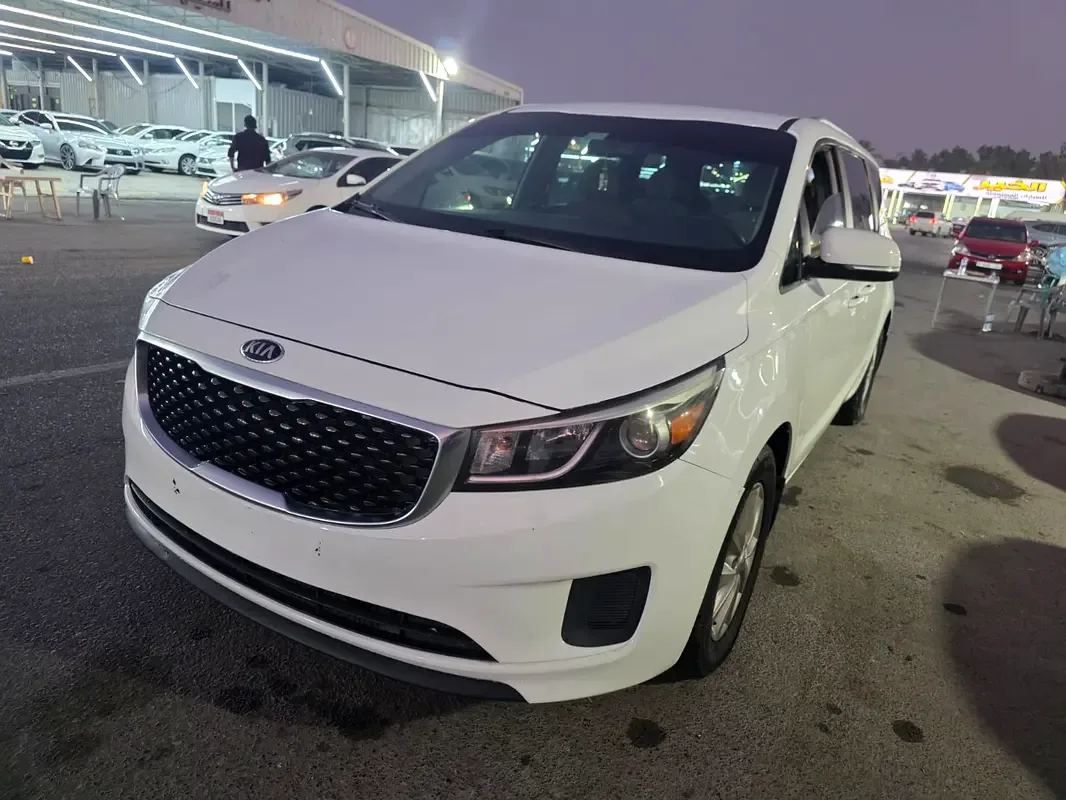 Kia Sedona 3.3 AT (276 hp)