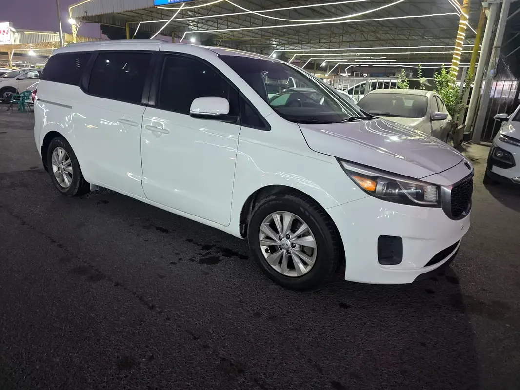 Kia Sedona 3.3 AT (276 hp) - 3