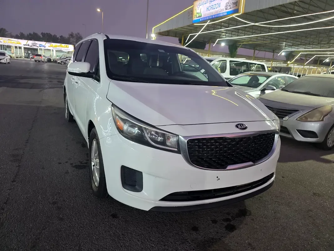 Kia Sedona 3.3 AT (276 hp) - 2