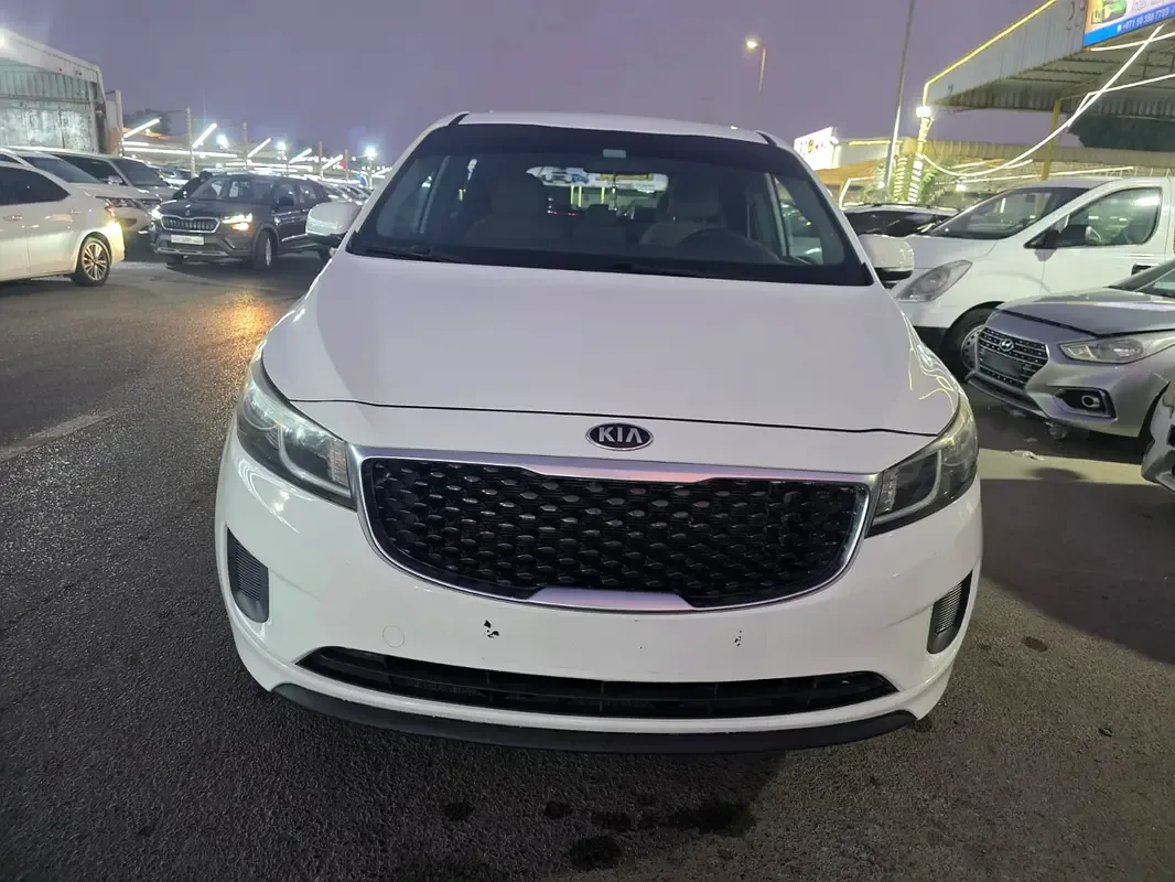 Kia Sedona 3.3 AT (276 hp) - 5