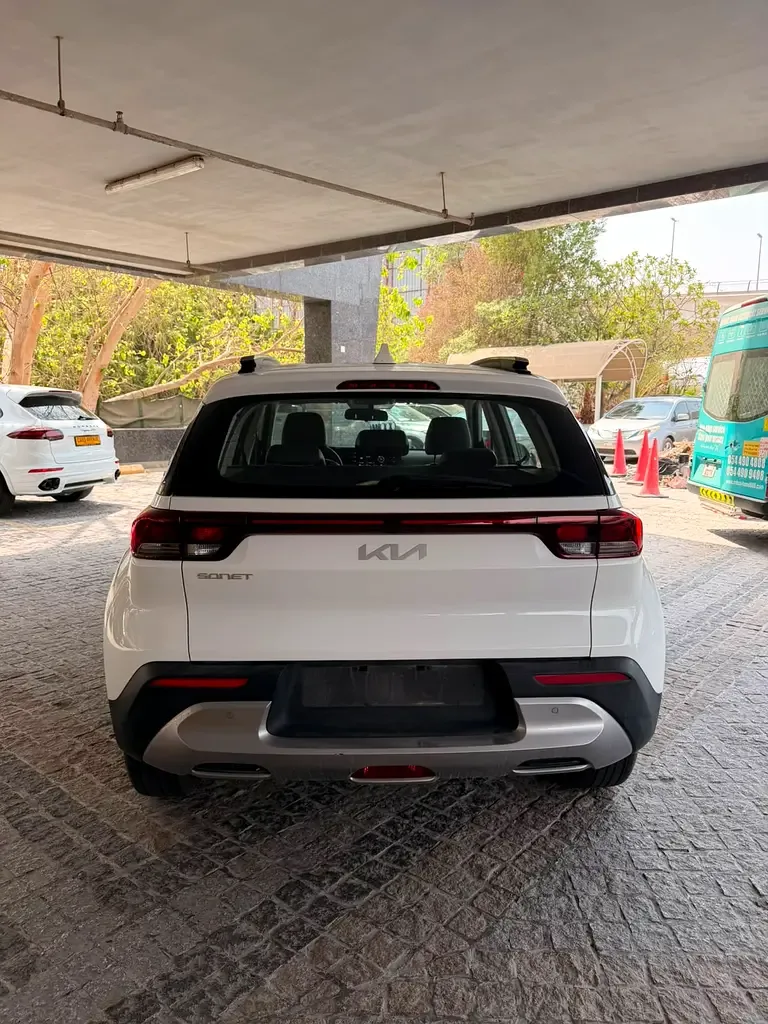Kia Sonet 1.5 CVT (115 حصان) - 3