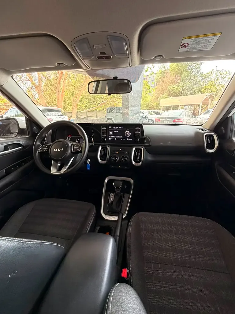 Kia Sonet 1.5 CVT (115 حصان) - 8